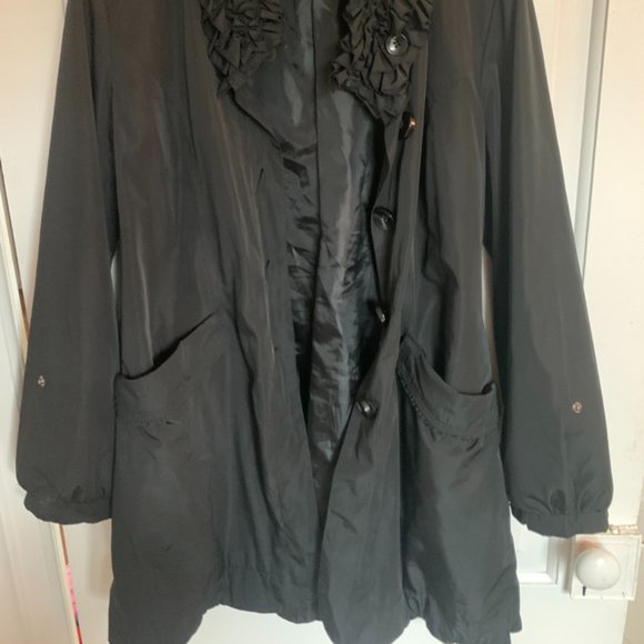 London Fog Raincoat - Picture 2 of 3